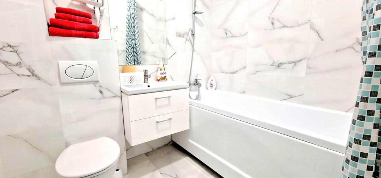 Evelyn Modern Apartment Near Palas Ясси Екстер'єр фото