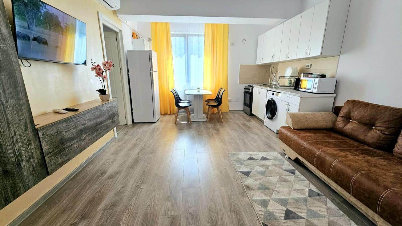 Evelyn Modern Apartment Near Palas Ясси Екстер'єр фото